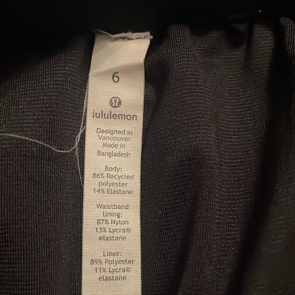 Lululemon Tracker Shorts V 4” Grey - Picture 3 of 3